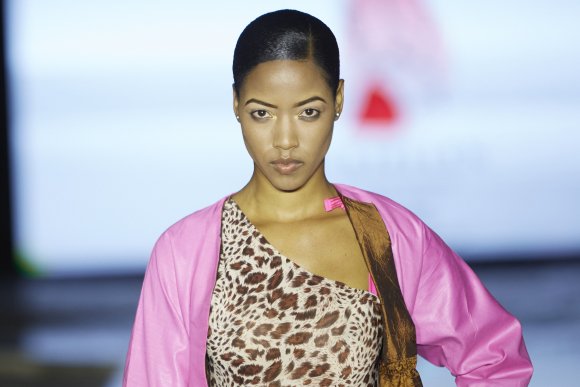 TO DOWNLOAD. CLICK ON THE IMAGE TO OPEN IT AND THEN CLICK ON IT AGAIN AND WAIT FOR IT TO LOAD IN FULLSCREEN AND SAVE. To browse images use green arrows above.
SHARE AND TAG : @MTC_WINDHOEKFASHIONWEEK
IMAGE CREDIT: @SIMZMKHWANAZI/@BESTFRIENDS_ZA
#MTCWFW2021
@MTC_WINDHOEKFASHIONWEEK
#MADEINNAMIBIA