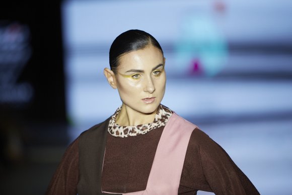 TO DOWNLOAD. CLICK ON THE IMAGE TO OPEN IT AND THEN CLICK ON IT AGAIN AND WAIT FOR IT TO LOAD IN FULLSCREEN AND SAVE. To browse images use green arrows above.
SHARE AND TAG : @MTC_WINDHOEKFASHIONWEEK
IMAGE CREDIT: @SIMZMKHWANAZI/@BESTFRIENDS_ZA
#MTCWFW2021
@MTC_WINDHOEKFASHIONWEEK
#MADEINNAMIBIA