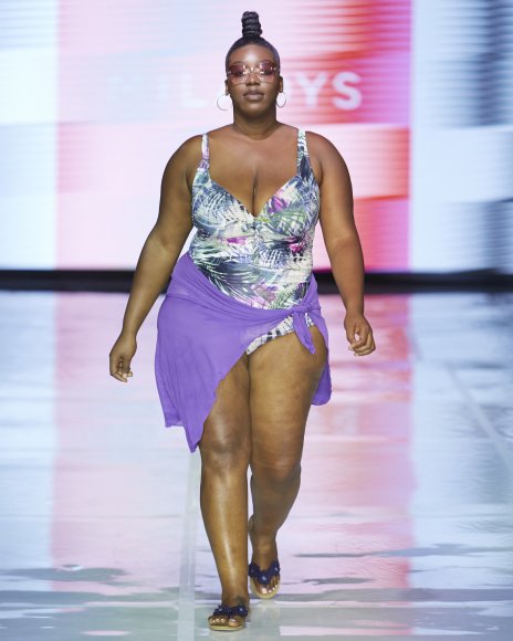 TO DOWNLOAD. CLICK ON THE IMAGE TO OPEN IT AND THEN CLICK ON IT AGAIN AND WAIT FOR IT TO LOAD IN FULLSCREEN AND SAVE. To browse images use green arrows above.
SHARE AND TAG : @MTC_WINDHOEKFASHIONWEEK
IMAGE CREDIT: @SIMZMKHWANAZI/@BESTFRIENDS_ZA
#MTCWFW2021
@MTC_WINDHOEKFASHIONWEEK
#MADEINNAMIBIA