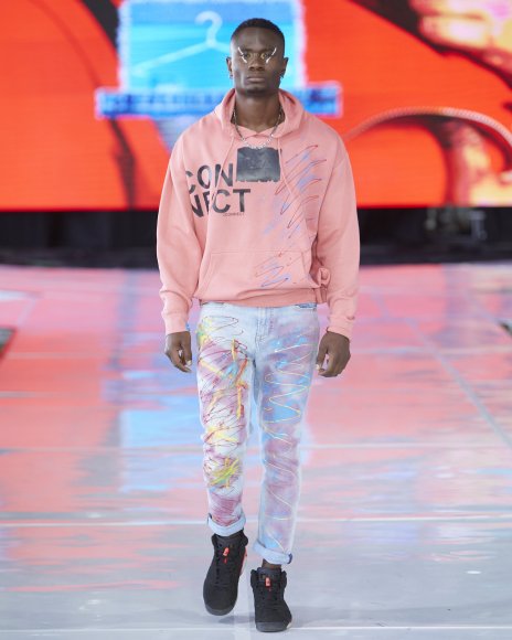 TO DOWNLOAD. CLICK ON THE IMAGE TO OPEN IT AND THEN CLICK ON IT AGAIN AND WAIT FOR IT TO LOAD IN FULLSCREEN AND SAVE. To browse images use green arrows above.
SHARE AND TAG : @MTC_WINDHOEKFASHIONWEEK
IMAGE CREDIT: @SIMZMKHWANAZI/@BESTFRIENDS_ZA
#MTCWFW2021
@MTC_WINDHOEKFASHIONWEEK
#MADEINNAMIBIA