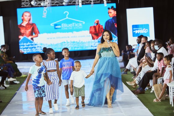 TO DOWNLOAD. CLICK ON THE IMAGE TO OPEN IT AND THEN CLICK ON IT AGAIN AND WAIT FOR IT TO LOAD IN FULLSCREEN AND SAVE. To browse images use green arrows above.
SHARE AND TAG : @MTC_WINDHOEKFASHIONWEEK
IMAGE CREDIT: @SIMZMKHWANAZI/@BESTFRIENDS_ZA
#MTCWFW2021
@MTC_WINDHOEKFASHIONWEEK
#MADEINNAMIBIA