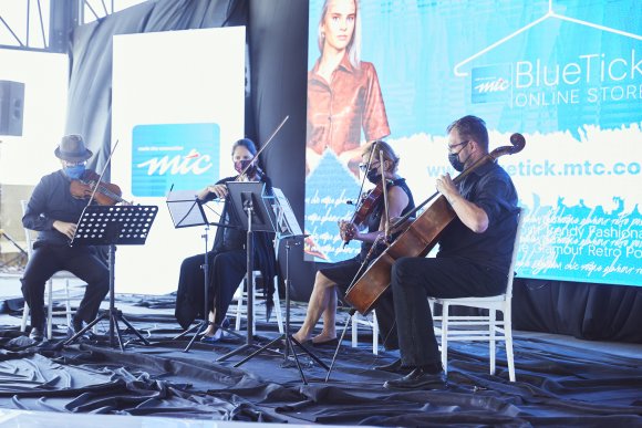 TO DOWNLOAD. CLICK ON THE IMAGE TO OPEN IT AND THEN CLICK ON IT AGAIN AND WAIT FOR IT TO LOAD IN FULLSCREEN AND SAVE. To browse images use green arrows above.
SHARE AND TAG : @MTC_WINDHOEKFASHIONWEEK
IMAGE CREDIT: @SIMZMKHWANAZI/@BESTFRIENDS_ZA
#MTCWFW2021
@MTC_WINDHOEKFASHIONWEEK
#MADEINNAMIBIA
