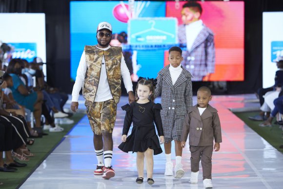 TO DOWNLOAD. CLICK ON THE IMAGE TO OPEN IT AND THEN CLICK ON IT AGAIN AND WAIT FOR IT TO LOAD IN FULLSCREEN AND SAVE. To browse images use green arrows above.
SHARE AND TAG : @MTC_WINDHOEKFASHIONWEEK
IMAGE CREDIT: @SIMZMKHWANAZI/@BESTFRIENDS_ZA
#MTCWFW2021
@MTC_WINDHOEKFASHIONWEEK
#MADEINNAMIBIA