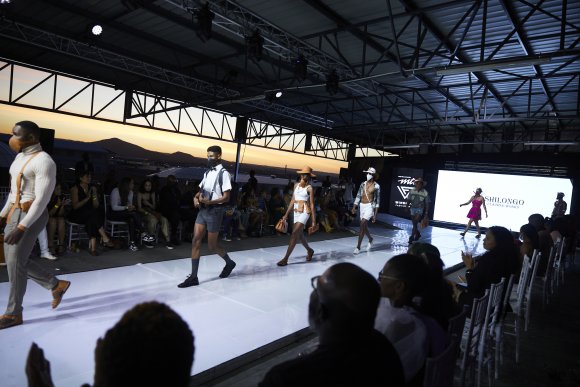 TO DOWNLOAD. CLICK ON THE IMAGE TO OPEN IT AND THEN CLICK ON IT AGAIN AND WAIT FOR IT TO LOAD IN FULLSCREEN AND SAVE. To browse images use green arrows above.
SHARE AND TAG : @MTC_WINDHOEKFASHIONWEEK
IMAGE CREDIT: @SIMZMKHWANAZI/@BESTFRIENDS_ZA
#MTCWFW2021
@MTC_WINDHOEKFASHIONWEEK
#MADEINNAMIBIA
