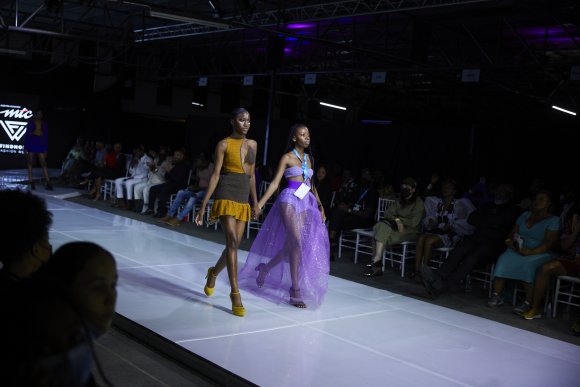 TO DOWNLOAD. CLICK ON THE IMAGE TO OPEN IT AND THEN CLICK ON IT AGAIN AND WAIT FOR IT TO LOAD IN FULLSCREEN AND SAVE. To browse images use green arrows above.
SHARE AND TAG : @MTC_WINDHOEKFASHIONWEEK
IMAGE CREDIT: @SIMZMKHWANAZI/@BESTFRIENDS_ZA
#MTCWFW2021
@MTC_WINDHOEKFASHIONWEEK
#MADEINNAMIBIA