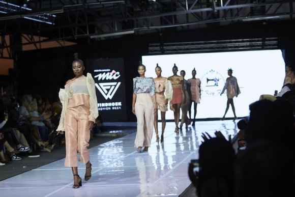 TO DOWNLOAD. CLICK ON THE IMAGE TO OPEN IT AND THEN CLICK ON IT AGAIN AND WAIT FOR IT TO LOAD IN FULLSCREEN AND SAVE. To browse images use green arrows above.
SHARE AND TAG : @MTC_WINDHOEKFASHIONWEEK
IMAGE CREDIT: @SIMZMKHWANAZI/@BESTFRIENDS_ZA
#MTCWFW2021
@MTC_WINDHOEKFASHIONWEEK
#MADEINNAMIBIA