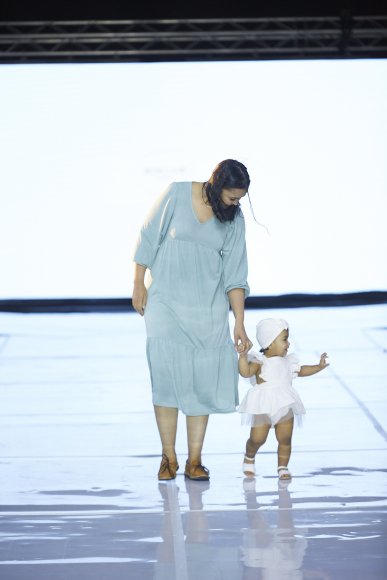 TO DOWNLOAD. CLICK ON THE IMAGE TO OPEN IT AND THEN CLICK ON IT AGAIN AND WAIT FOR IT TO LOAD IN FULLSCREEN AND SAVE. To browse images use green arrows above.
SHARE AND TAG : @MTC_WINDHOEKFASHIONWEEK
IMAGE CREDIT: @SIMZMKHWANAZI/@BESTFRIENDS_ZA
#MTCWFW2021
@MTC_WINDHOEKFASHIONWEEK
#MADEINNAMIBIA