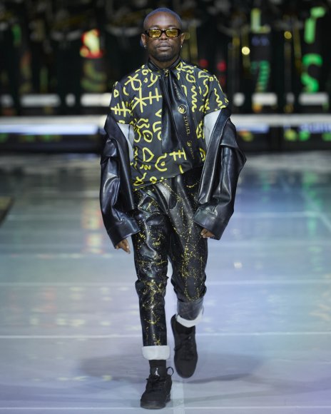 TO DOWNLOAD. CLICK ON THE IMAGE TO OPEN IT AND THEN CLICK ON IT AGAIN AND WAIT FOR IT TO LOAD IN FULLSCREEN AND SAVE. To browse images use green arrows above.
SHARE AND TAG : @MTC_WINDHOEKFASHIONWEEK
IMAGE CREDIT: @SIMZMKHWANAZI/@BESTFRIENDS_ZA
#MTCWFW2021
@MTC_WINDHOEKFASHIONWEEK
#MADEINNAMIBIA