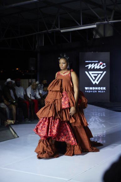 TO DOWNLOAD. CLICK ON THE IMAGE TO OPEN IT AND THEN CLICK ON IT AGAIN AND WAIT FOR IT TO LOAD IN FULLSCREEN AND SAVE. To browse images use green arrows above.
SHARE AND TAG : @MTC_WINDHOEKFASHIONWEEK
IMAGE CREDIT: @SIMZMKHWANAZI/@BESTFRIENDS_ZA
#MTCWFW2021
@MTC_WINDHOEKFASHIONWEEK
#MADEINNAMIBIA