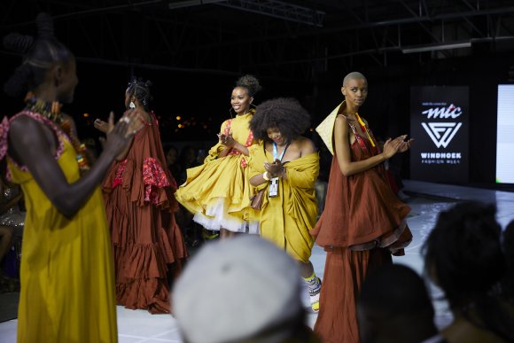 TO DOWNLOAD. CLICK ON THE IMAGE TO OPEN IT AND THEN CLICK ON IT AGAIN AND WAIT FOR IT TO LOAD IN FULLSCREEN AND SAVE. To browse images use green arrows above.
SHARE AND TAG : @MTC_WINDHOEKFASHIONWEEK
IMAGE CREDIT: @SIMZMKHWANAZI/@BESTFRIENDS_ZA
#MTCWFW2021
@MTC_WINDHOEKFASHIONWEEK
#MADEINNAMIBIA