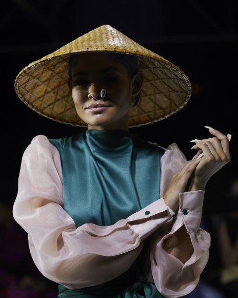 TO DOWNLOAD. CLICK ON THE IMAGE TO OPEN IT AND THEN CLICK ON IT AGAIN AND WAIT FOR IT TO LOAD IN FULLSCREEN AND SAVE. To browse images use green arrows above.
SHARE AND TAG : @MTC_WINDHOEKFASHIONWEEK
IMAGE CREDIT: @SIMZMKHWANAZI/@BESTFRIENDS_ZA
#MTCWFW2021
@MTC_WINDHOEKFASHIONWEEK
#MADEINNAMIBIA