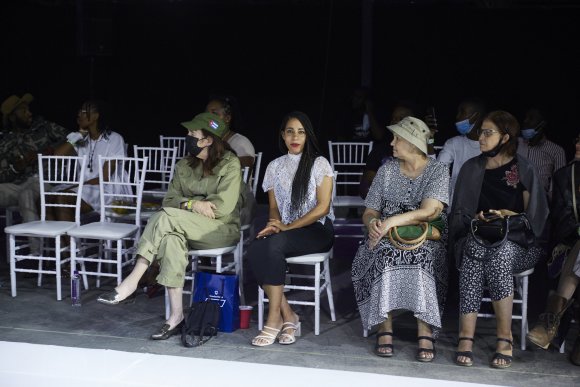 TO DOWNLOAD. CLICK ON THE IMAGE TO OPEN IT AND THEN CLICK ON IT AGAIN AND WAIT FOR IT TO LOAD IN FULLSCREEN AND SAVE. To browse images use green arrows above.
SHARE AND TAG : @MTC_WINDHOEKFASHIONWEEK
IMAGE CREDIT: @SIMZMKHWANAZI/@BESTFRIENDS_ZA
#MTCWFW2021
@MTC_WINDHOEKFASHIONWEEK
#MADEINNAMIBIA