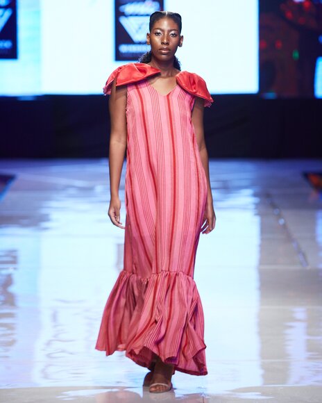 TO DOWNLOAD. CLICK ON THE IMAGE AND SAVE. To browse images use green arrows above.
SHARE AND TAG : @MTC_WINDHOEKFASHIONWEEK
IMAGE CREDIT: @SIMZMKHWANAZI/@BESTFRIENDS_STUDIOS
#MTCWFW2022
@MTC_WINDHOEKFASHIONWEEK
#MADEINNAMIBIA