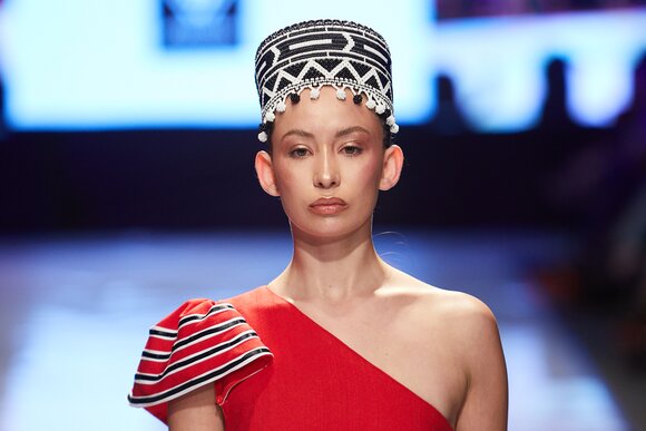 TO DOWNLOAD. CLICK ON THE IMAGE AND SAVE. To browse images use green arrows above.
SHARE AND TAG : @MTC_WINDHOEKFASHIONWEEK
IMAGE CREDIT: @SIMZMKHWANAZI/@BESTFRIENDS_STUDIOS
#MTCWFW2022
@MTC_WINDHOEKFASHIONWEEK
#MADEINNAMIBIA
