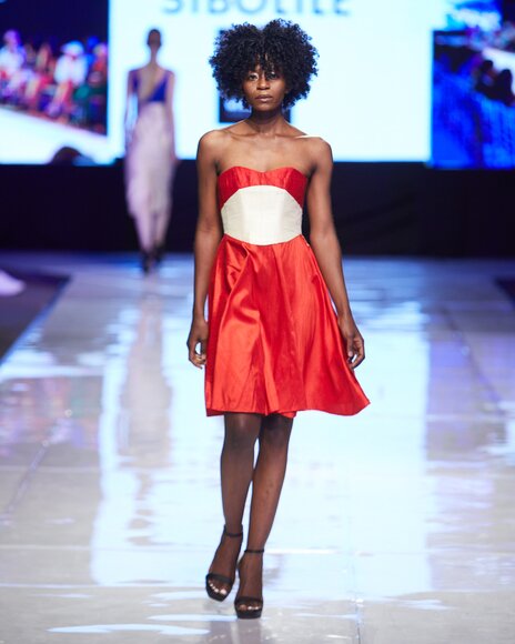 TO DOWNLOAD. CLICK ON THE IMAGE AND SAVE. To browse images use green arrows above.
SHARE AND TAG : @MTC_WINDHOEKFASHIONWEEK
IMAGE CREDIT: @SIMZMKHWANAZI/@BESTFRIENDS_STUDIOS
#MTCWFW2022
@MTC_WINDHOEKFASHIONWEEK
#MADEINNAMIBIA
