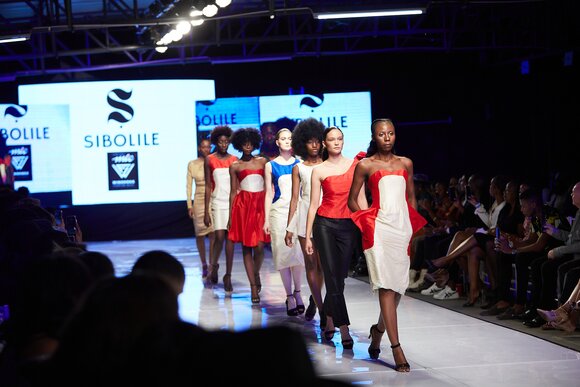 TO DOWNLOAD. CLICK ON THE IMAGE AND SAVE. To browse images use green arrows above.
SHARE AND TAG : @MTC_WINDHOEKFASHIONWEEK
IMAGE CREDIT: @SIMZMKHWANAZI/@BESTFRIENDS_STUDIOS
#MTCWFW2022
@MTC_WINDHOEKFASHIONWEEK
#MADEINNAMIBIA