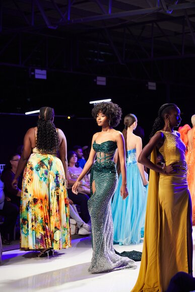TO DOWNLOAD. CLICK ON THE IMAGE AND SAVE. To browse images use green arrows above.
SHARE AND TAG : @MTC_WINDHOEKFASHIONWEEK
IMAGE CREDIT: @SIMZMKHWANAZI/@BESTFRIENDS_STUDIOS
#MTCWFW2022
@MTC_WINDHOEKFASHIONWEEK
#MADEINNAMIBIA