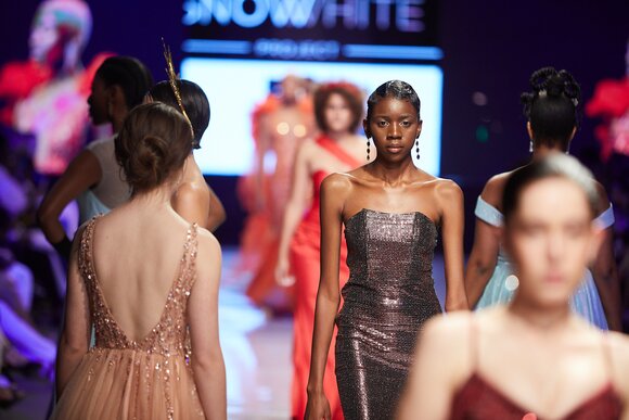 TO DOWNLOAD. CLICK ON THE IMAGE AND SAVE. To browse images use green arrows above.
SHARE AND TAG : @MTC_WINDHOEKFASHIONWEEK
IMAGE CREDIT: @SIMZMKHWANAZI/@BESTFRIENDS_STUDIOS
#MTCWFW2022
@MTC_WINDHOEKFASHIONWEEK
#MADEINNAMIBIA