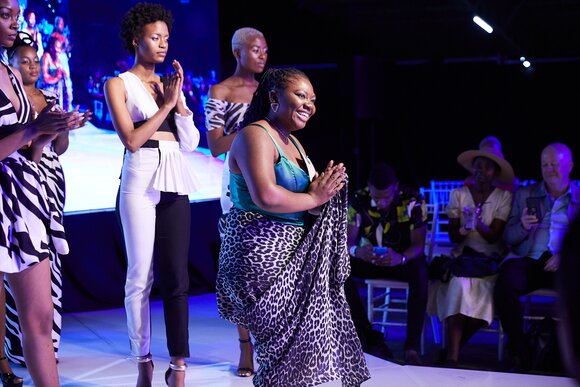 TO DOWNLOAD. CLICK ON THE IMAGE AND SAVE. To browse images use green arrows above.
SHARE AND TAG : @MTC_WINDHOEKFASHIONWEEK
IMAGE CREDIT: @SIMZMKHWANAZI/@BESTFRIENDS_STUDIOS
#MTCWFW2022
@MTC_WINDHOEKFASHIONWEEK
#MADEINNAMIBIA