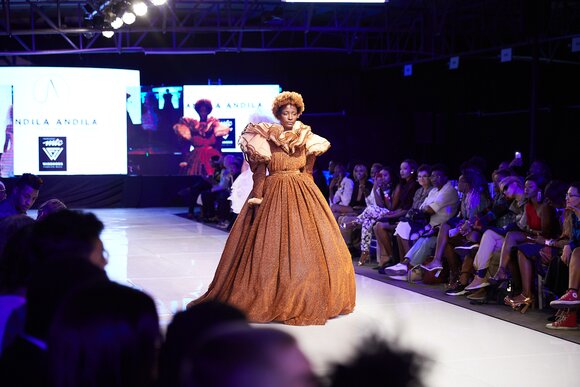 TO DOWNLOAD. CLICK ON THE IMAGE AND SAVE. To browse images use green arrows above.
SHARE AND TAG : @MTC_WINDHOEKFASHIONWEEK
IMAGE CREDIT: @SIMZMKHWANAZI/@BESTFRIENDS_STUDIOS
#MTCWFW2022
@MTC_WINDHOEKFASHIONWEEK
#MADEINNAMIBIA
