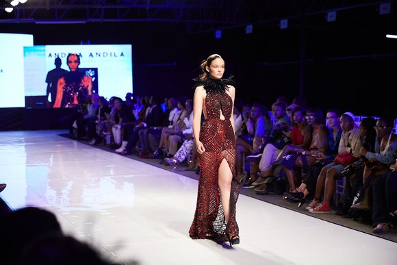 TO DOWNLOAD. CLICK ON THE IMAGE AND SAVE. To browse images use green arrows above.
SHARE AND TAG : @MTC_WINDHOEKFASHIONWEEK
IMAGE CREDIT: @SIMZMKHWANAZI/@BESTFRIENDS_STUDIOS
#MTCWFW2022
@MTC_WINDHOEKFASHIONWEEK
#MADEINNAMIBIA