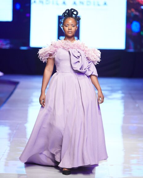 TO DOWNLOAD. CLICK ON THE IMAGE AND SAVE. To browse images use green arrows above.
SHARE AND TAG : @MTC_WINDHOEKFASHIONWEEK
IMAGE CREDIT: @SIMZMKHWANAZI/@BESTFRIENDS_STUDIOS
#MTCWFW2022
@MTC_WINDHOEKFASHIONWEEK
#MADEINNAMIBIA