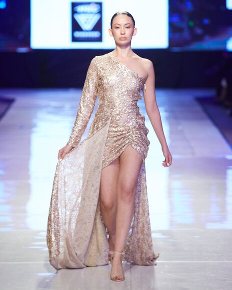 TO DOWNLOAD. CLICK ON THE IMAGE AND SAVE. To browse images use green arrows above.
SHARE AND TAG : @MTC_WINDHOEKFASHIONWEEK
IMAGE CREDIT: @SIMZMKHWANAZI/@BESTFRIENDS_STUDIOS
#MTCWFW2022
@MTC_WINDHOEKFASHIONWEEK
#MADEINNAMIBIA