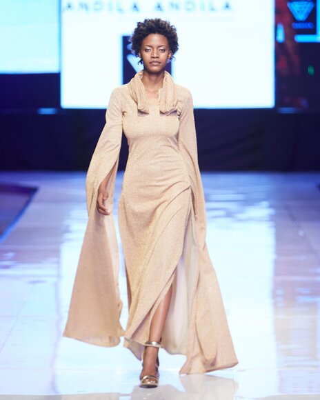 TO DOWNLOAD. CLICK ON THE IMAGE AND SAVE. To browse images use green arrows above.
SHARE AND TAG : @MTC_WINDHOEKFASHIONWEEK
IMAGE CREDIT: @SIMZMKHWANAZI/@BESTFRIENDS_STUDIOS
#MTCWFW2022
@MTC_WINDHOEKFASHIONWEEK
#MADEINNAMIBIA