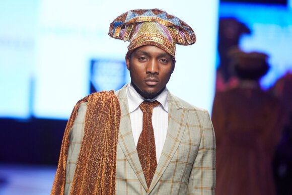 TO DOWNLOAD. CLICK ON THE IMAGE AND SAVE. To browse images use green arrows above.
SHARE AND TAG : @MTC_WINDHOEKFASHIONWEEK
IMAGE CREDIT: @SIMZMKHWANAZI/@BESTFRIENDS_STUDIOS
#MTCWFW2022
@MTC_WINDHOEKFASHIONWEEK
#MADEINNAMIBIA