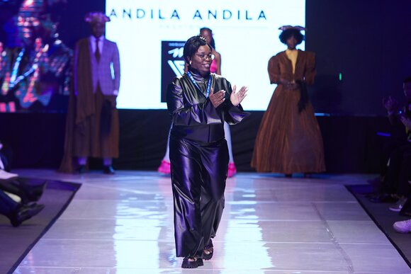 TO DOWNLOAD. CLICK ON THE IMAGE AND SAVE. To browse images use green arrows above.
SHARE AND TAG : @MTC_WINDHOEKFASHIONWEEK
IMAGE CREDIT: @SIMZMKHWANAZI/@BESTFRIENDS_STUDIOS
#MTCWFW2022
@MTC_WINDHOEKFASHIONWEEK
#MADEINNAMIBIA