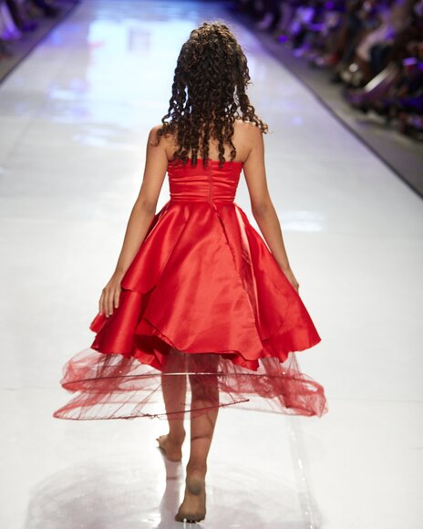 TO DOWNLOAD. CLICK ON THE IMAGE AND SAVE. To browse images use green arrows above.
SHARE AND TAG : @MTC_WINDHOEKFASHIONWEEK
IMAGE CREDIT: @SIMZMKHWANAZI/@BESTFRIENDS_STUDIOS
#MTCWFW2022
@MTC_WINDHOEKFASHIONWEEK
#MADEINNAMIBIA