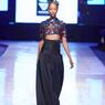 TO DOWNLOAD. CLICK ON THE IMAGE AND SAVE. To browse images use green arrows above.
SHARE AND TAG : @MTC_WINDHOEKFASHIONWEEK
IMAGE CREDIT: @SIMZMKHWANAZI/@BESTFRIENDS_STUDIOS
#MTCWFW2022
@MTC_WINDHOEKFASHIONWEEK
#MADEINNAMIBIA