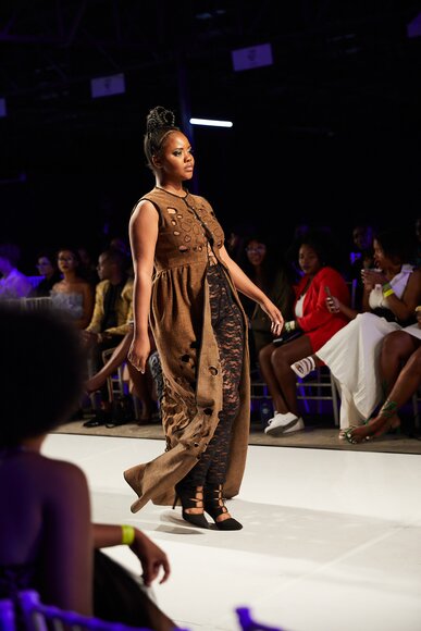 TO DOWNLOAD. CLICK ON THE IMAGE AND SAVE. To browse images use green arrows above.
SHARE AND TAG : @MTC_WINDHOEKFASHIONWEEK
IMAGE CREDIT: @SIMZMKHWANAZI/@BESTFRIENDS_STUDIOS
#MTCWFW2022
@MTC_WINDHOEKFASHIONWEEK
#MADEINNAMIBIA