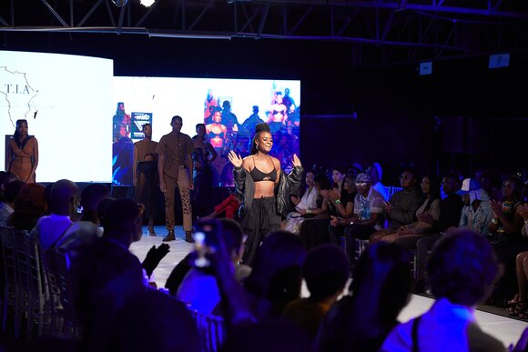 TO DOWNLOAD. CLICK ON THE IMAGE AND SAVE. To browse images use green arrows above.
SHARE AND TAG : @MTC_WINDHOEKFASHIONWEEK
IMAGE CREDIT: @SIMZMKHWANAZI/@BESTFRIENDS_STUDIOS
#MTCWFW2022
@MTC_WINDHOEKFASHIONWEEK
#MADEINNAMIBIA