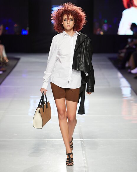TO DOWNLOAD. CLICK ON THE IMAGE AND SAVE. To browse images use green arrows above.
SHARE AND TAG : @MTC_WINDHOEKFASHIONWEEK
IMAGE CREDIT: @SIMZMKHWANAZI/@BESTFRIENDS_STUDIOS
#MTCWFW2022
@MTC_WINDHOEKFASHIONWEEK
#MADEINNAMIBIA