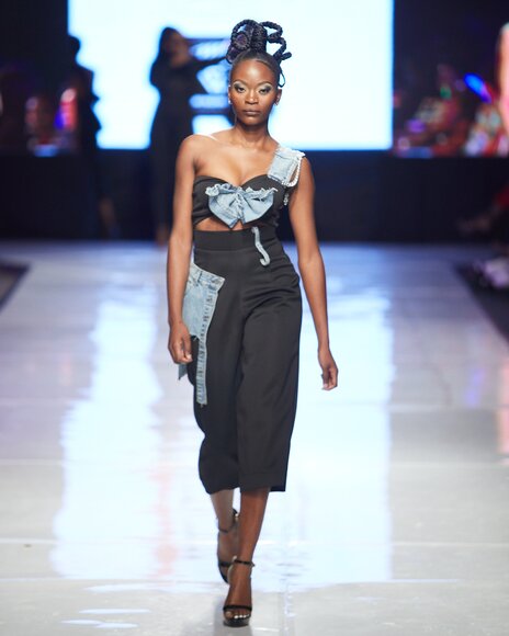 TO DOWNLOAD. CLICK ON THE IMAGE AND SAVE. To browse images use green arrows above.
SHARE AND TAG : @MTC_WINDHOEKFASHIONWEEK
IMAGE CREDIT: @SIMZMKHWANAZI/@BESTFRIENDS_STUDIOS
#MTCWFW2022
@MTC_WINDHOEKFASHIONWEEK
#MADEINNAMIBIA