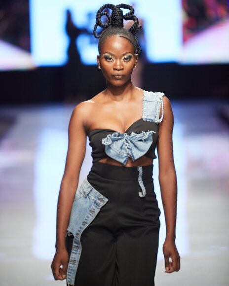 TO DOWNLOAD. CLICK ON THE IMAGE AND SAVE. To browse images use green arrows above.
SHARE AND TAG : @MTC_WINDHOEKFASHIONWEEK
IMAGE CREDIT: @SIMZMKHWANAZI/@BESTFRIENDS_STUDIOS
#MTCWFW2022
@MTC_WINDHOEKFASHIONWEEK
#MADEINNAMIBIA