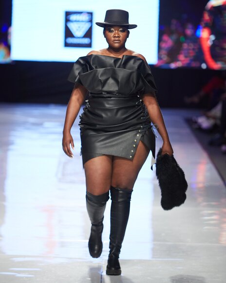 TO DOWNLOAD. CLICK ON THE IMAGE AND SAVE. To browse images use green arrows above.
SHARE AND TAG : @MTC_WINDHOEKFASHIONWEEK
IMAGE CREDIT: @SIMZMKHWANAZI/@BESTFRIENDS_STUDIOS
#MTCWFW2022
@MTC_WINDHOEKFASHIONWEEK
#MADEINNAMIBIA