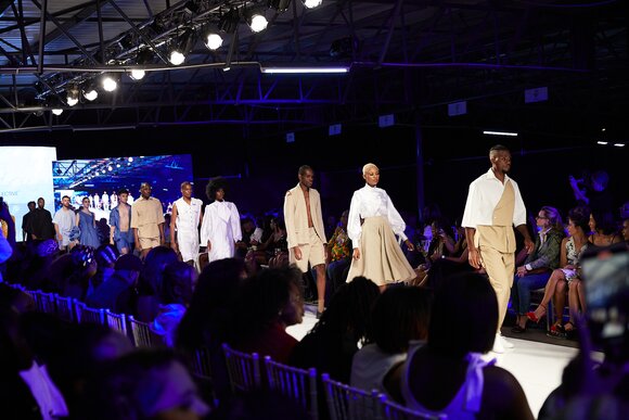 TO DOWNLOAD. CLICK ON THE IMAGE AND SAVE. To browse images use green arrows above.
SHARE AND TAG : @MTC_WINDHOEKFASHIONWEEK
IMAGE CREDIT: @SIMZMKHWANAZI/@BESTFRIENDS_STUDIOS
#MTCWFW2022
@MTC_WINDHOEKFASHIONWEEK
#MADEINNAMIBIA