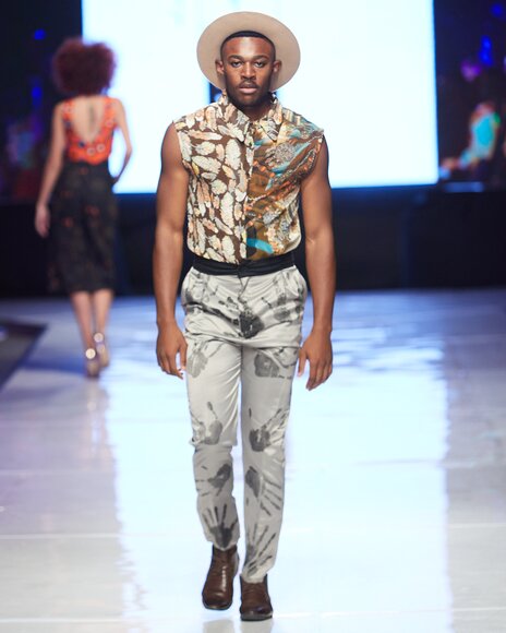 TO DOWNLOAD. CLICK ON THE IMAGE AND SAVE. To browse images use green arrows above.
SHARE AND TAG : @MTC_WINDHOEKFASHIONWEEK
IMAGE CREDIT: @SIMZMKHWANAZI/@BESTFRIENDS_STUDIOS
#MTCWFW2022
@MTC_WINDHOEKFASHIONWEEK
#MADEINNAMIBIA