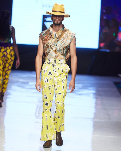 TO DOWNLOAD. CLICK ON THE IMAGE AND SAVE. To browse images use green arrows above.
SHARE AND TAG : @MTC_WINDHOEKFASHIONWEEK
IMAGE CREDIT: @SIMZMKHWANAZI/@BESTFRIENDS_STUDIOS
#MTCWFW2022
@MTC_WINDHOEKFASHIONWEEK
#MADEINNAMIBIA