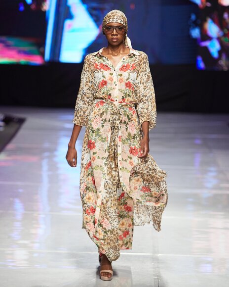 TO DOWNLOAD. CLICK ON THE IMAGE AND SAVE. To browse images use green arrows above.
SHARE AND TAG : @MTC_WINDHOEKFASHIONWEEK
IMAGE CREDIT: @SIMZMKHWANAZI/@BESTFRIENDS_STUDIOS
#MTCWFW2022
@MTC_WINDHOEKFASHIONWEEK
#MADEINNAMIBIA