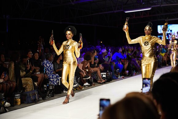 TO DOWNLOAD. CLICK ON THE IMAGE AND SAVE. To browse images use green arrows above.
SHARE AND TAG : @MTC_WINDHOEKFASHIONWEEK
IMAGE CREDIT: @SIMZMKHWANAZI/@BESTFRIENDS_STUDIOS
#MTCWFW2022
@MTC_WINDHOEKFASHIONWEEK
#MADEINNAMIBIA