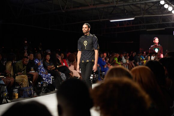 TO DOWNLOAD. CLICK ON THE IMAGE AND SAVE. To browse images use green arrows above.
SHARE AND TAG : @MTC_WINDHOEKFASHIONWEEK
IMAGE CREDIT: @SIMZMKHWANAZI/@BESTFRIENDS_STUDIOS
#MTCWFW2022
@MTC_WINDHOEKFASHIONWEEK
#MADEINNAMIBIA