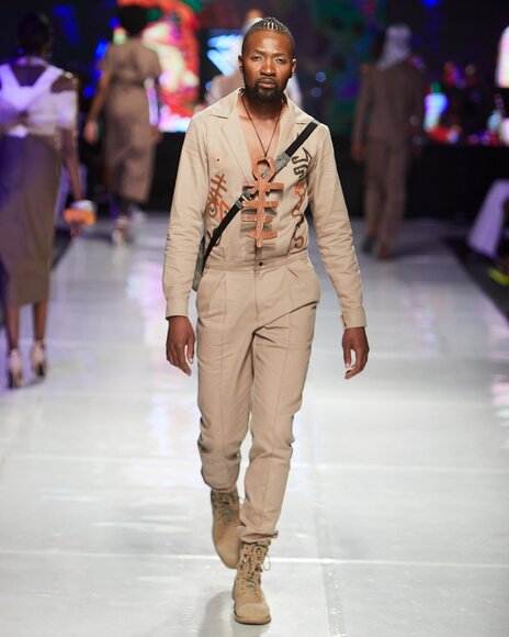 TO DOWNLOAD. CLICK ON THE IMAGE AND SAVE. To browse images use green arrows above.
SHARE AND TAG : @MTC_WINDHOEKFASHIONWEEK
IMAGE CREDIT: @SIMZMKHWANAZI/@BESTFRIENDS_STUDIOS
#MTCWFW2022
@MTC_WINDHOEKFASHIONWEEK
#MADEINNAMIBIA