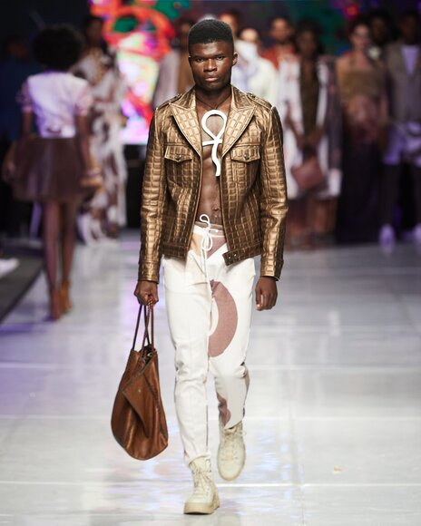 TO DOWNLOAD. CLICK ON THE IMAGE AND SAVE. To browse images use green arrows above.
SHARE AND TAG : @MTC_WINDHOEKFASHIONWEEK
IMAGE CREDIT: @SIMZMKHWANAZI/@BESTFRIENDS_STUDIOS
#MTCWFW2022
@MTC_WINDHOEKFASHIONWEEK
#MADEINNAMIBIA