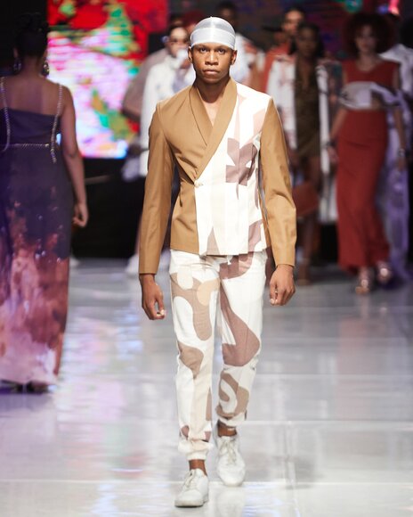 TO DOWNLOAD. CLICK ON THE IMAGE AND SAVE. To browse images use green arrows above.
SHARE AND TAG : @MTC_WINDHOEKFASHIONWEEK
IMAGE CREDIT: @SIMZMKHWANAZI/@BESTFRIENDS_STUDIOS
#MTCWFW2022
@MTC_WINDHOEKFASHIONWEEK
#MADEINNAMIBIA