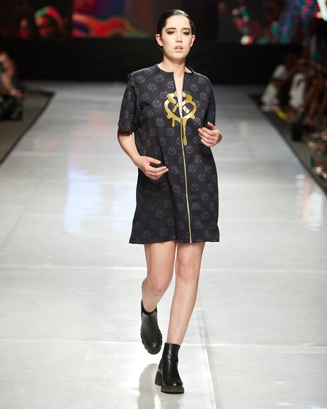 TO DOWNLOAD. CLICK ON THE IMAGE AND SAVE. To browse images use green arrows above.
SHARE AND TAG : @MTC_WINDHOEKFASHIONWEEK
IMAGE CREDIT: @SIMZMKHWANAZI/@BESTFRIENDS_STUDIOS
#MTCWFW2022
@MTC_WINDHOEKFASHIONWEEK
#MADEINNAMIBIA