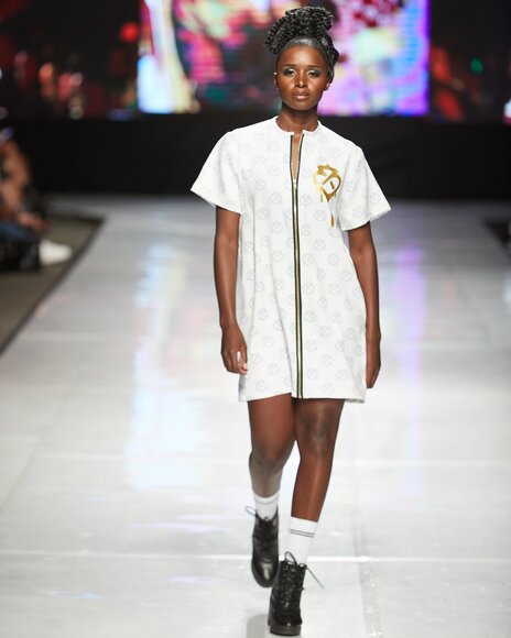 TO DOWNLOAD. CLICK ON THE IMAGE AND SAVE. To browse images use green arrows above.
SHARE AND TAG : @MTC_WINDHOEKFASHIONWEEK
IMAGE CREDIT: @SIMZMKHWANAZI/@BESTFRIENDS_STUDIOS
#MTCWFW2022
@MTC_WINDHOEKFASHIONWEEK
#MADEINNAMIBIA